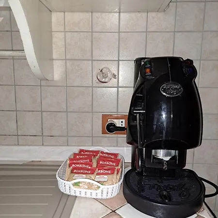 La Casa Di La. *